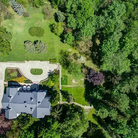 Bialy Palac Bed & Breakfast