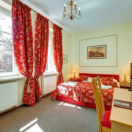 Bialy Palac 4* Palczew