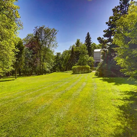 Bialy Palac Oda ve Kahvaltı