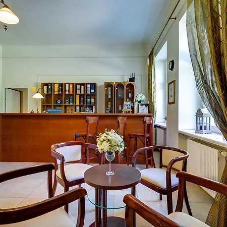 Bed & Breakfast Bialy Palac Palczew