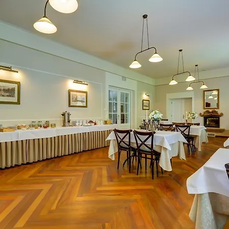 Bed & Breakfast Bialy Palac