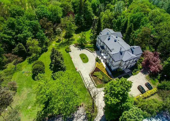 Nocleg ze śniadaniem Biały Pałac 4*