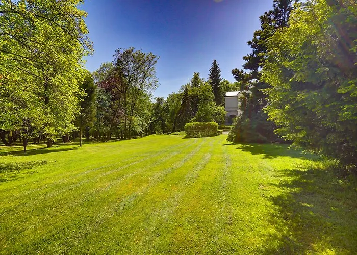 Biały Pałac Nocleg ze śniadaniem