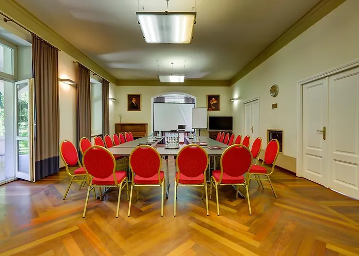 Nocleg ze śniadaniem Biały Pałac 4*